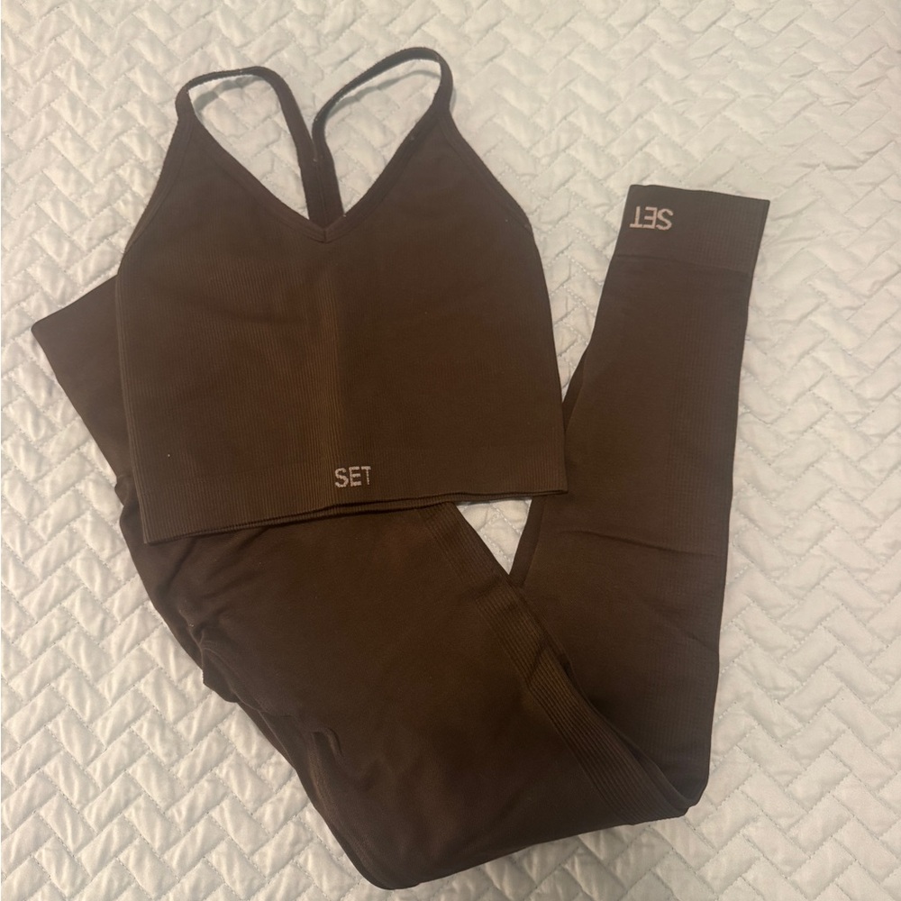 SET Active workout set- dark brown